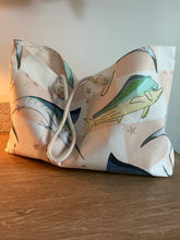 Load image into Gallery viewer, Weekender Bag